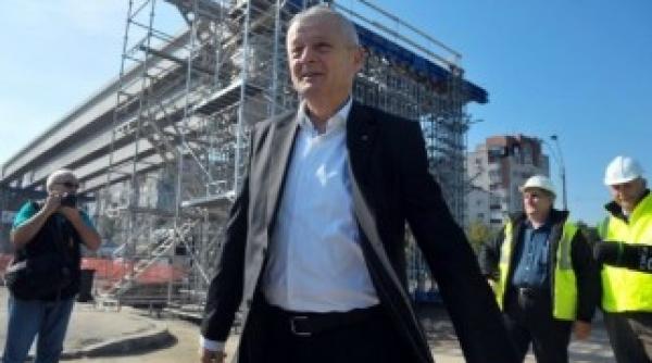 sorin oprescu dus cu escorta la spital