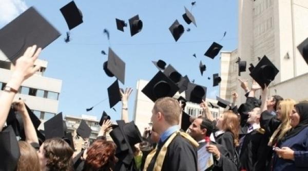 lovitura pentru mii de profesori universitari cadrele fara doctorat vor fi date afara