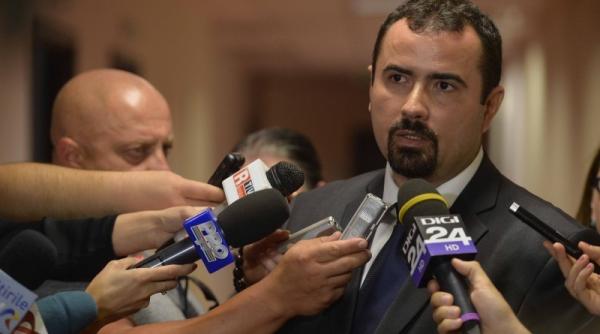 primarul interimar al capitalei a decapitat patru institu ii