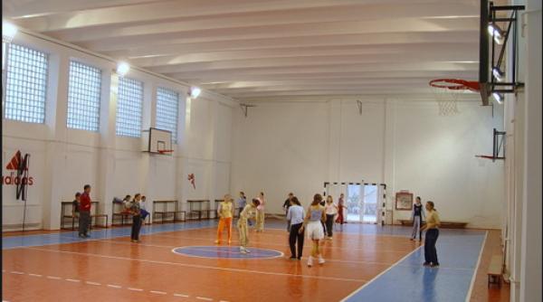 caz ocant la o coala din bucure ti acuza ii grave aduse profesorului de sport