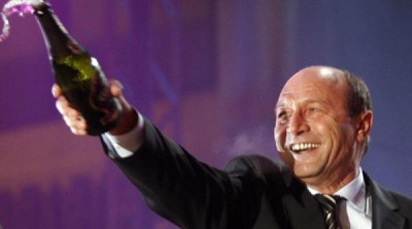 anun ul bomba a lui traian basescu stu cel mai bine in sondaje