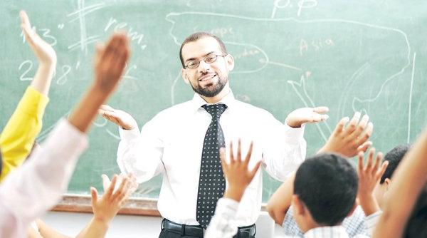 profesor din capitala suspectat ca fotografia eleve in baie reac ia ismb