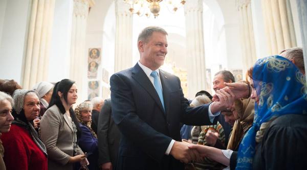 klaus iohannis mana in mana cu patriarhul daniel