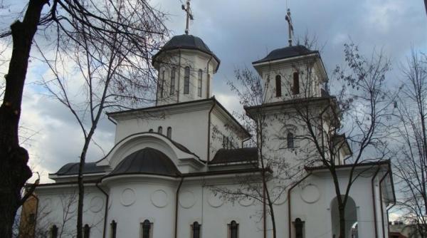 bancul zilei in timpul slujbei cori tii joaca poker in biserica