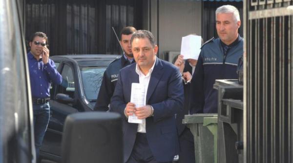 zoe petre il corecteaza pe marian vanghelie ce mesaj i a dat lui mugur ciuvica