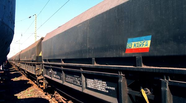 trafic feroviar blocat dupa ce un tren cu motorina a deraiat