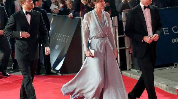 ducesa kate inuta superba la noul film james bond