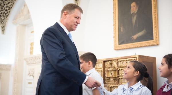 klaus iohannis la inaugurarea liniei telefonice help line nu vreau sa avem o alta genera ie de sacrificiu