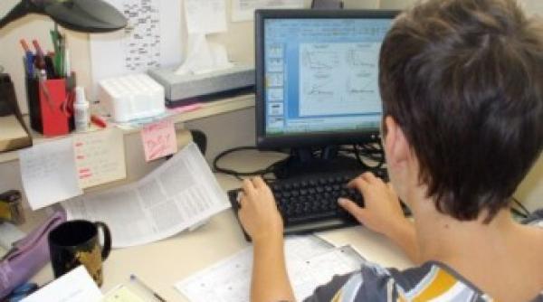 descoperire ingrijoratoare munca peste program risc crescut de avc