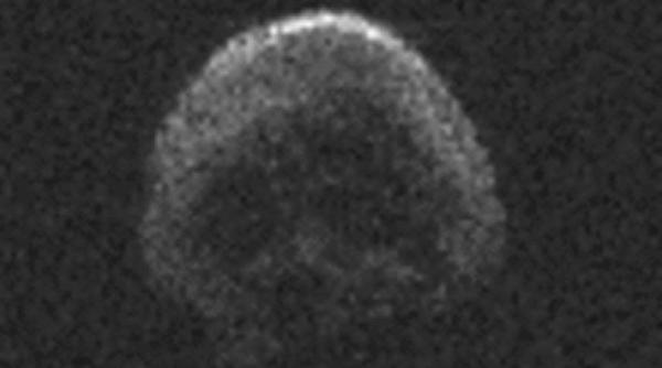 nasa obiectul spa ial care va trece pe langa terra de halloween seamana cu un craniu