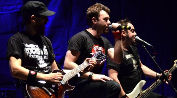 goodbye to gravity ultimul interviu vrem sa transpunem publicul in alta lume