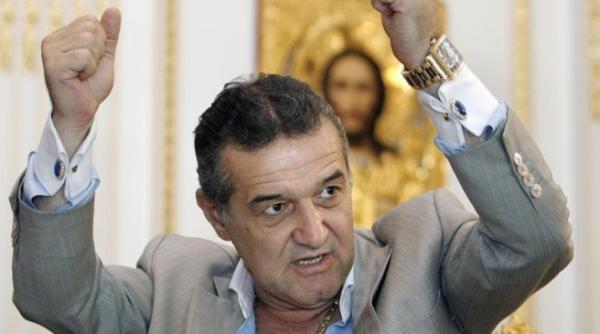 gigi becali scos din min i da afara patru jucatori de la steaua