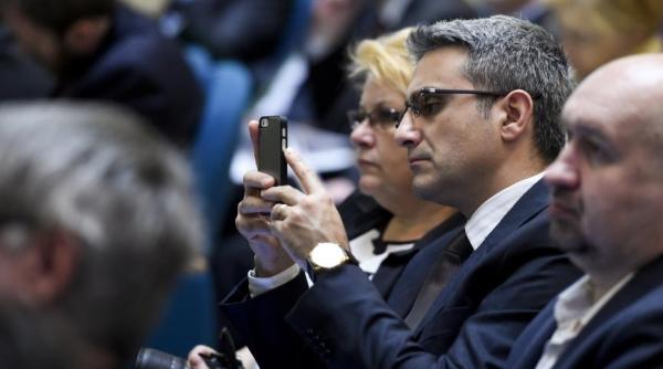 pah robert turcescu razboi total pe teoriile conspira iei e jegul suprem