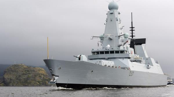 distrugatorul britanic hms duncan este asteptat in portul constanta