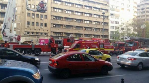 incendiu la pia a romana 10 persoane au fost evacuate