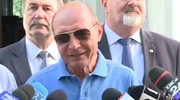 basescu solutia tehnocratilor este pentru tari bananiere