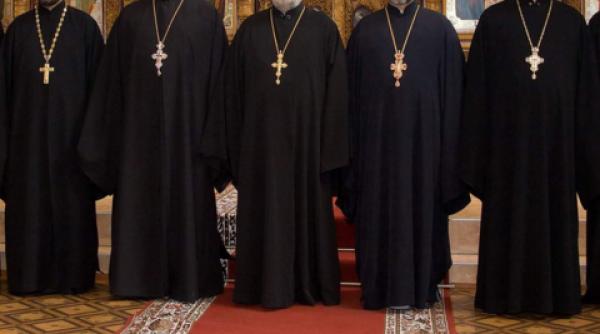 sute de preo i la capataiul unei fete care a murit dupa incendiu