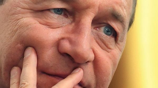 traian basescu se ia de gat cu ambasadorul sua ar fi trebuit chemat la mae