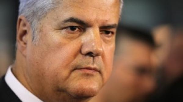 adrian nastase desemnarea lui ciolo probabila instalare a unui guvern de dreapta