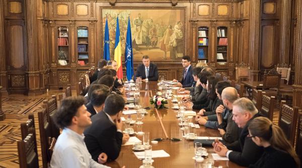 mini tri guvern ciolo lider prezent la consultarile cu iohannis mesaj clar exclusiv