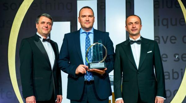 levente hugo bara directorul general de la supremia grup este antreprenorul anului 2015 in romania