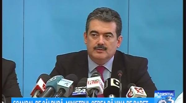 scandal fara precedent gerea ii cere demisia directorului radet