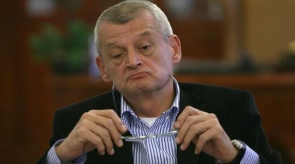 sorin oprescu solicita instan ei sa i se permita internarea in spital pentru a se opera