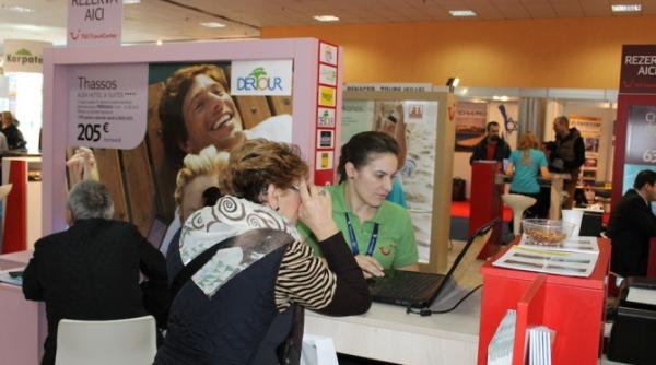 targul de turism al romaniei rezervari pentru vacan a de vara cu mai pu in de 100 de euro