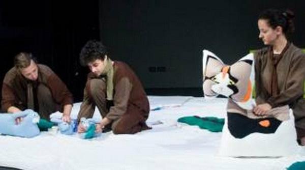 teatrul tandarica   70 de ani de la infiintarebrandusa silvestru  cea mai numeroasa si iubita familie a mea a fost aici