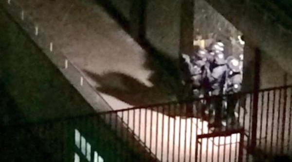 atac paris zona turnului eiffel evacuata perchezi ii la un hotel renumit