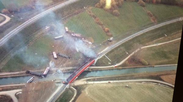 tren deraiat in strasbourg fran a 7 mor i 49 de rani i