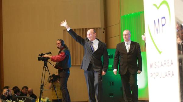 traian basescu liderul opozi iei lovitura fostului pre edinte prin interviul rtv