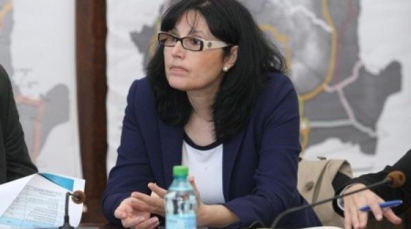 exclusiv interviu cu stelu a cataniciu deputata care a demisionat din comisia juridica dupa audierea cristinei guset