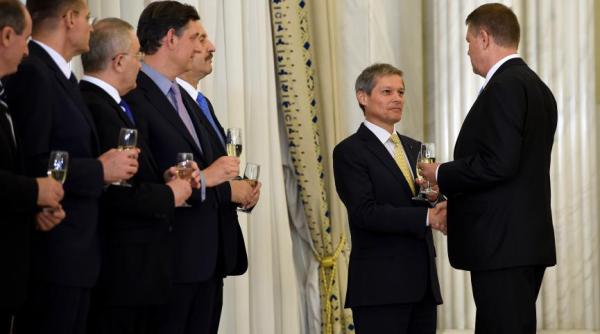 nea teptat ce s a intamplat la palatul cotroceni dupa ceremonia de invesitre a noilor mini tri