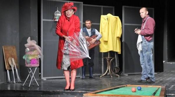 trei nop i cu madox intalnire de taina la teatrul nottara