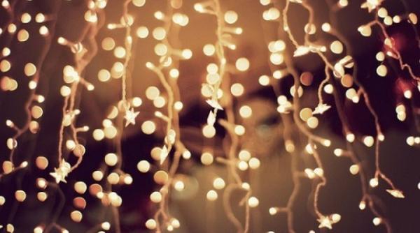 cand se vor aprinde becule ele de craciun in capitala