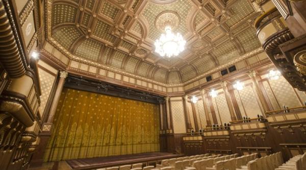 oficial teatrul notarra va sustine o reprezentatie la cotroceni