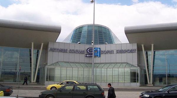 bomba gasita pe aeroportul din sofia