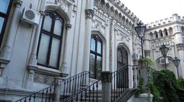 targul cadourilor de designer la casa universitarilor din capitala