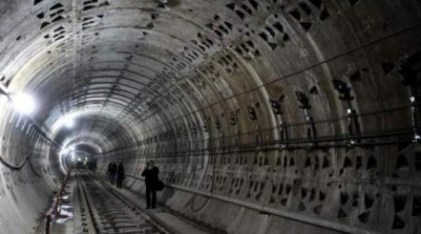 orban metroul realizat dupa planurile lui ceau escu nu poate fi terminat din cauza primariei i guvernului