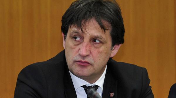 serbia remarca cu tenta sexuala pentru care ministrul apararii va fi inlocuit