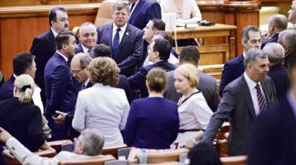 legea ani modificata tacit se duce la promulgare