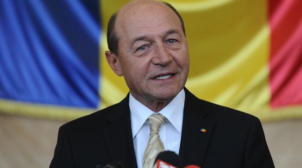 traian basescu doresc sa las un partid performant