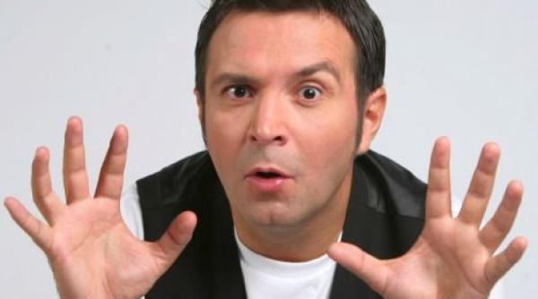 daniel buzdugan revoltat de ce scrie intr un manual de clasa a iv a