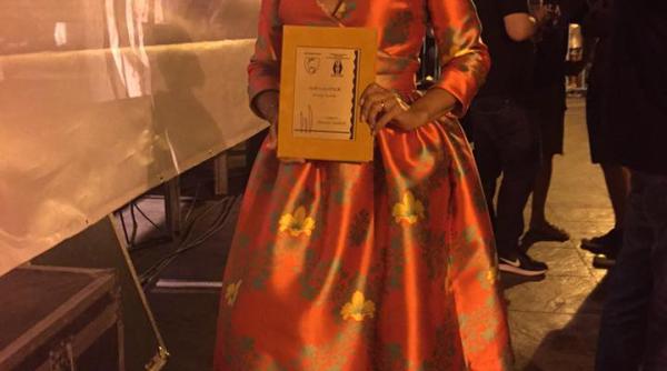 crina lin a interviu exclusiv studenta care a infiin at un teatru in bucure ti