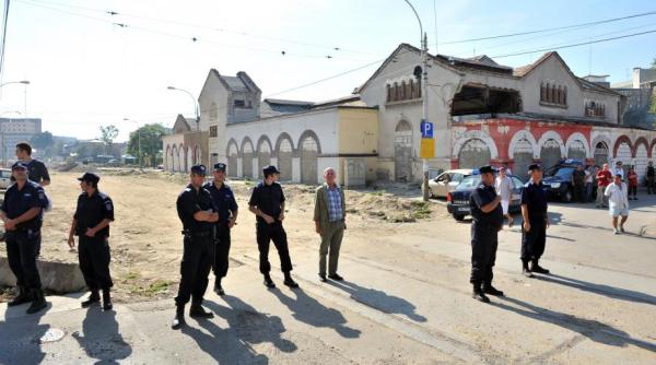 hala matache a fost demolata ilegal primaria capitalei ar putea fi somata sa o reconstruiasca