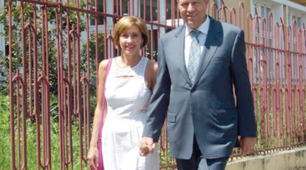 mihail neam u critic cu klaus iohannis sarbatori tropicale