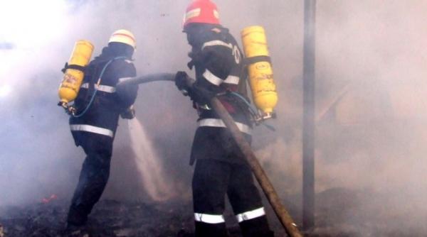 explozie intr o garsoniera 17 locuin e afectate o femeie grav ranita