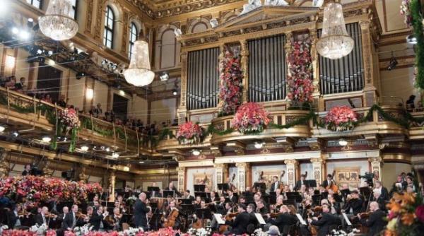 concertul de anul nou de la viena dirijat de mariss jansons in 2016eo
