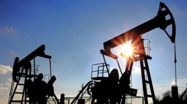 barilul de petrol brent la cel mai scazut pre din 2004